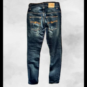 Vintage nudie jeans  - Säljer nu dessa tvärfeta vintage nudie jeansen. Sjukt eftertraktade tvätt och modell som är svår att hitta.‼️‼️Vid frågor är de bara att hojta till!📲📲