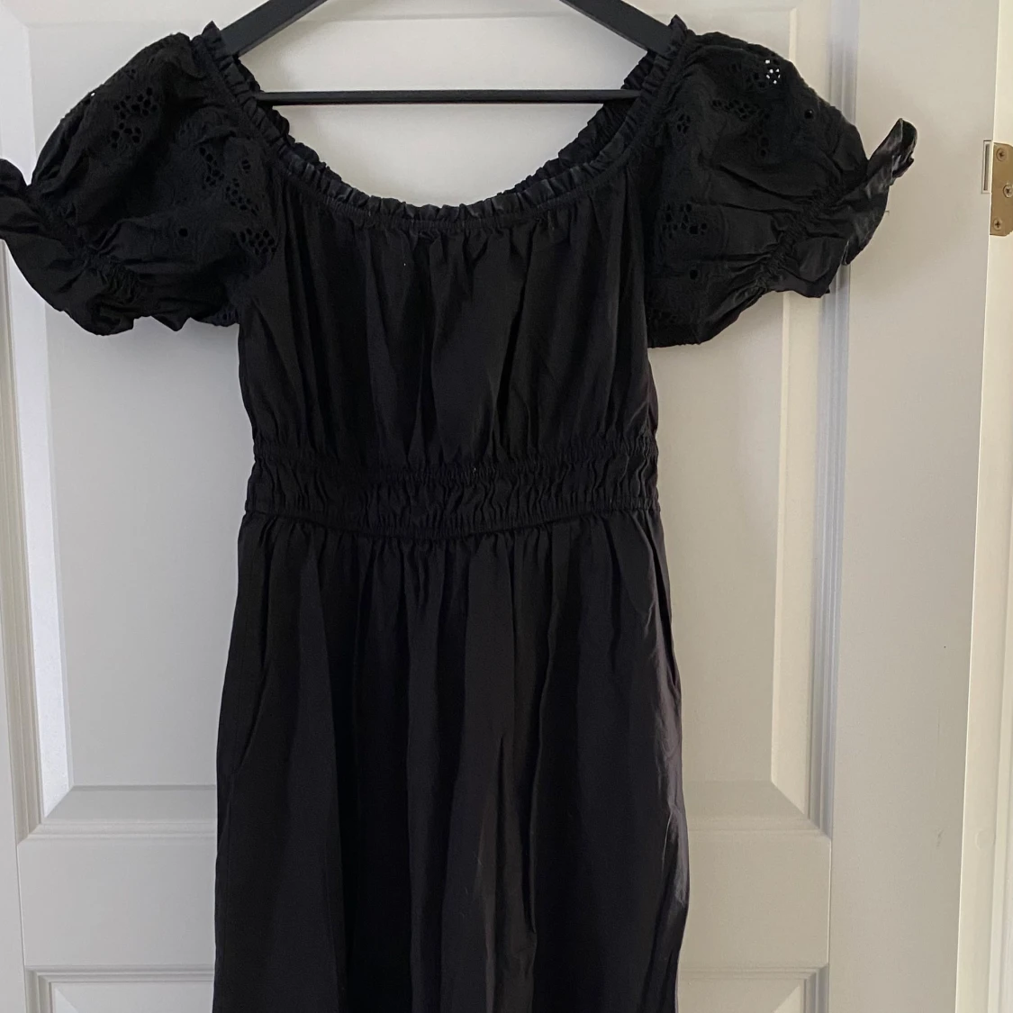 Svart lång klänning från H&M