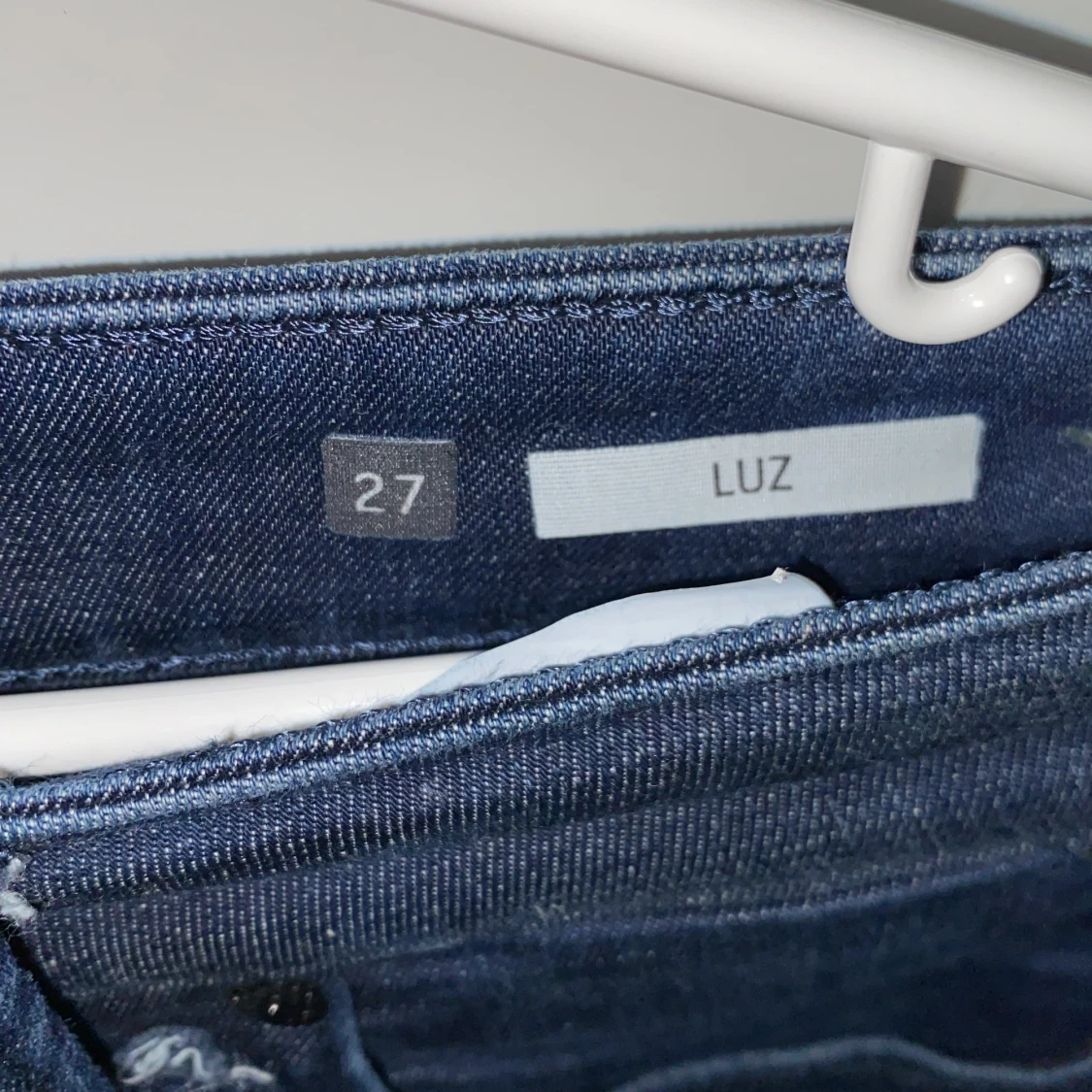 Mörkblå slim jeans från Replay - 3