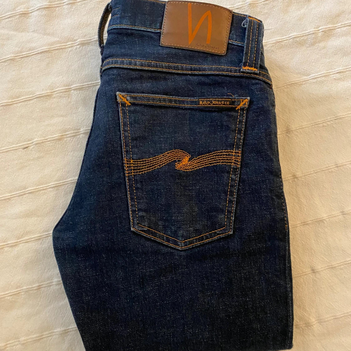 Mörkblå jeans från Nudie Jeans Co