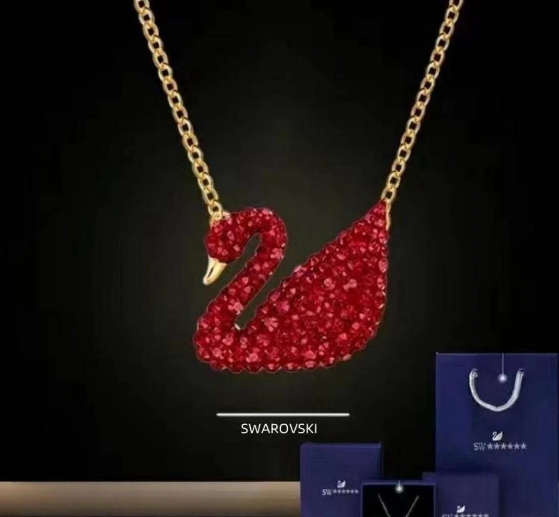 Swarovski halsband med svanmotiv