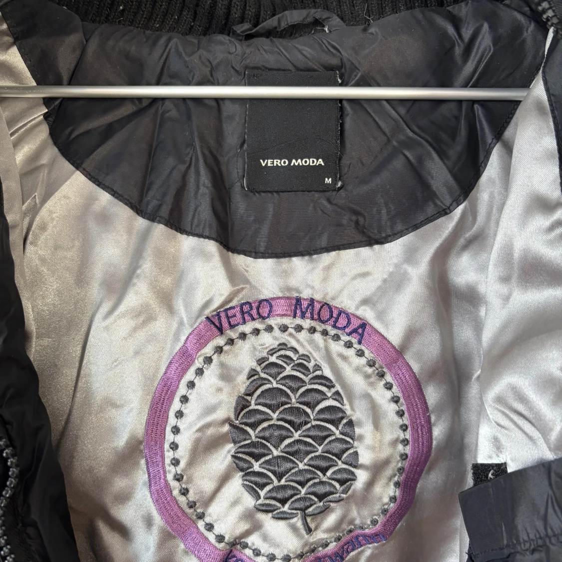 Vero Moda pufferjacka  - M storlek - 2