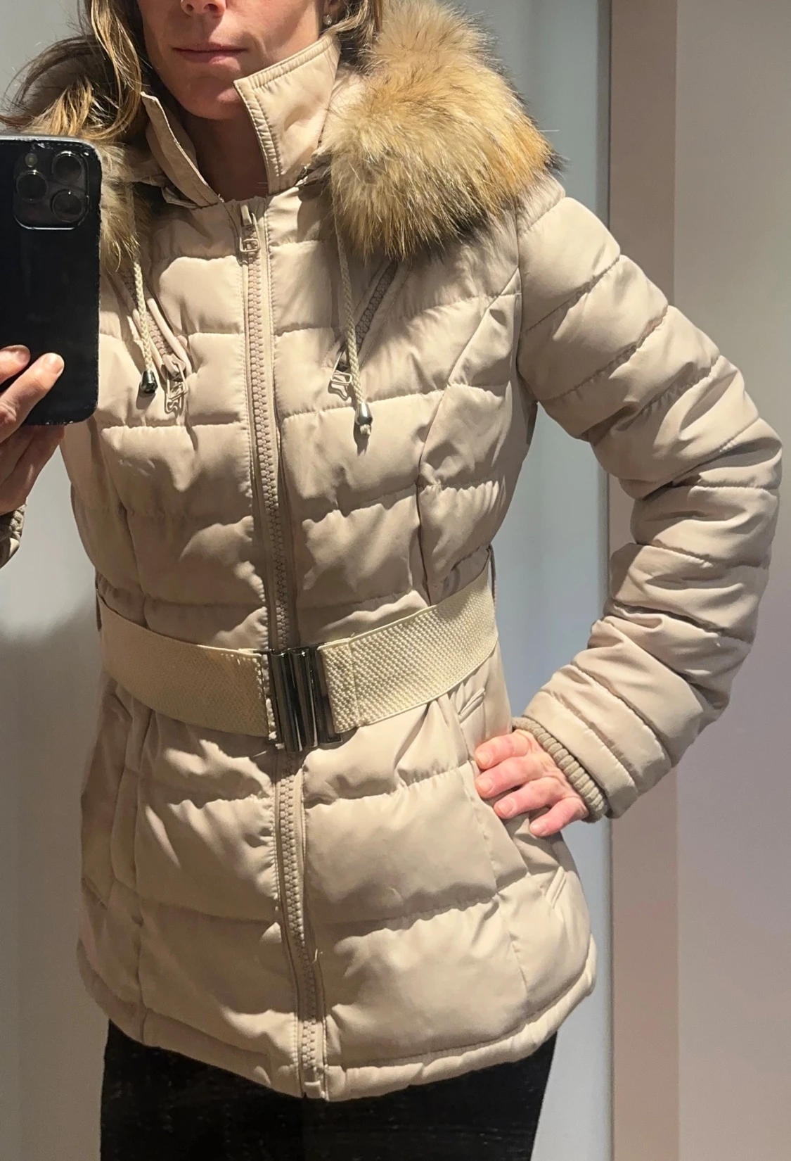 Varm jacka vinterjacka pufferjacka med äkta päls från (Lady by) Kamora  - 1