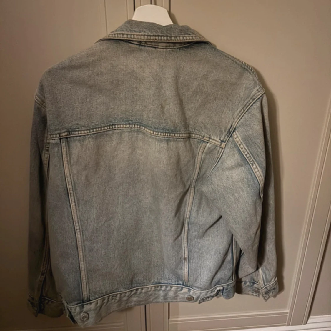 Ljusblå jeansjacka - 1