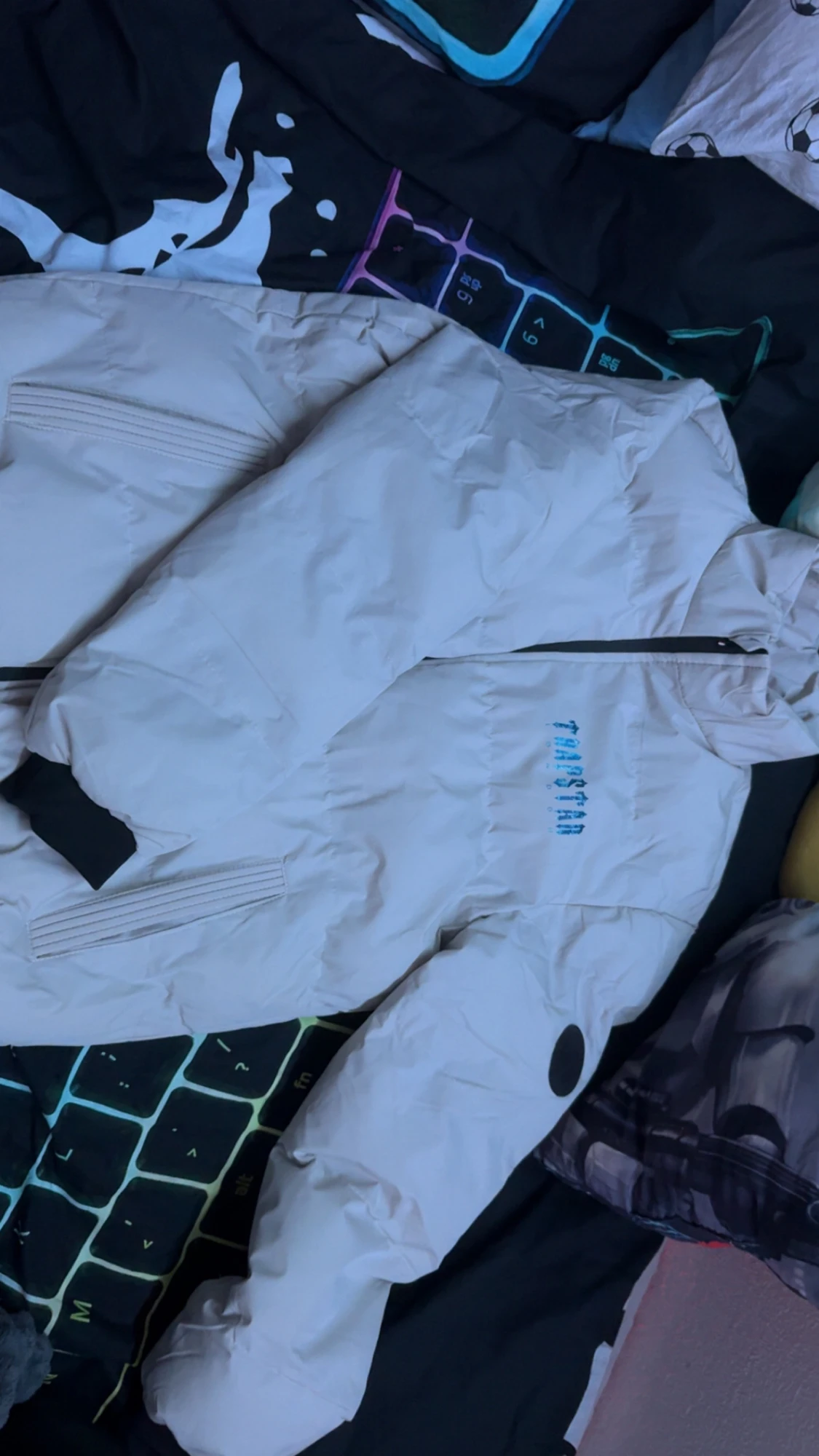 Vit pufferjacka från Trapstar  - 2