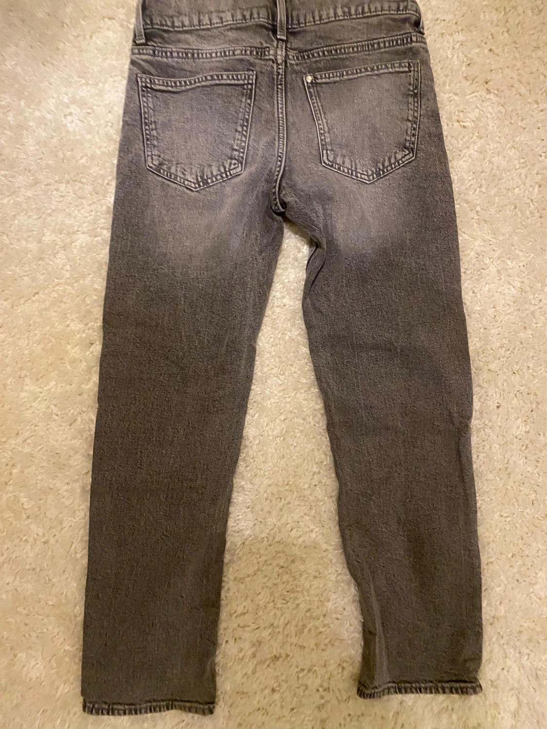 Grå slim fit jeans från H&M, stl 146 - 1