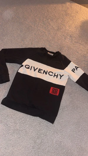 Givenchy hoodie - Använd!