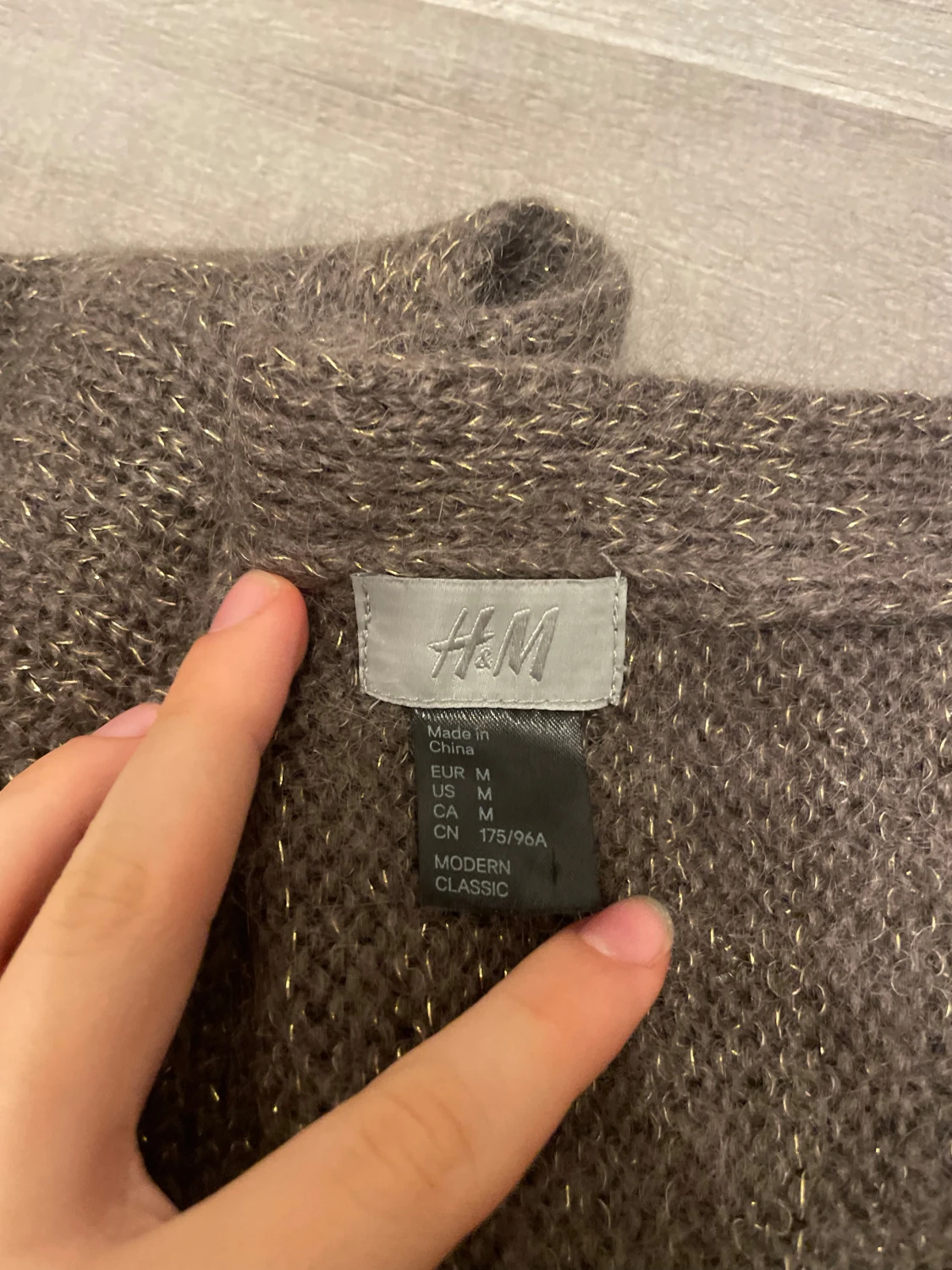 Brun glittrig kofta från H&M - 2