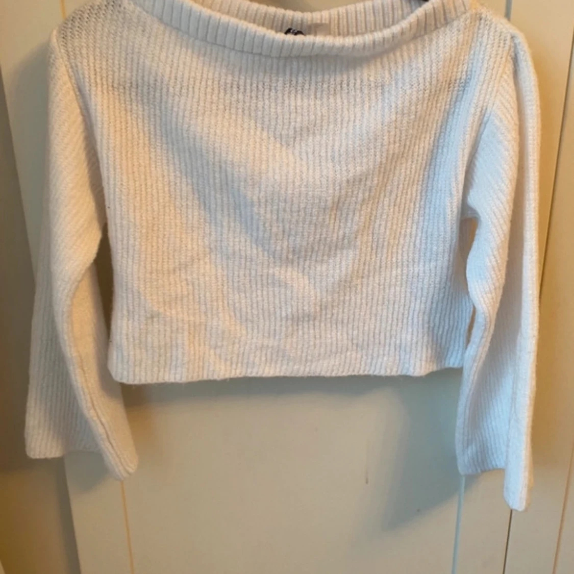 Vit croppad stickad tröja H&M Divided