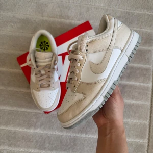  Nike Dunk Low Next Nature White Light Skor - Tillgängliga storlekar, 38 1/2, 37 1/2