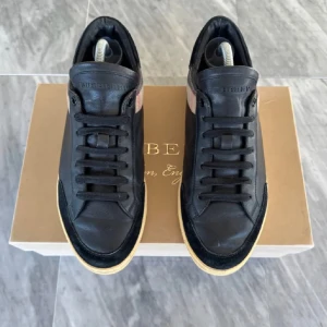 Burberry  - Burberry🙌| ingen box ingår‼️