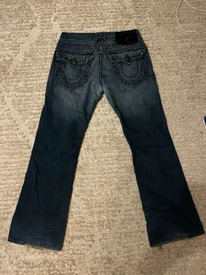 True Religion jeans - Bootcut True religion jeans, mycket fin passform!