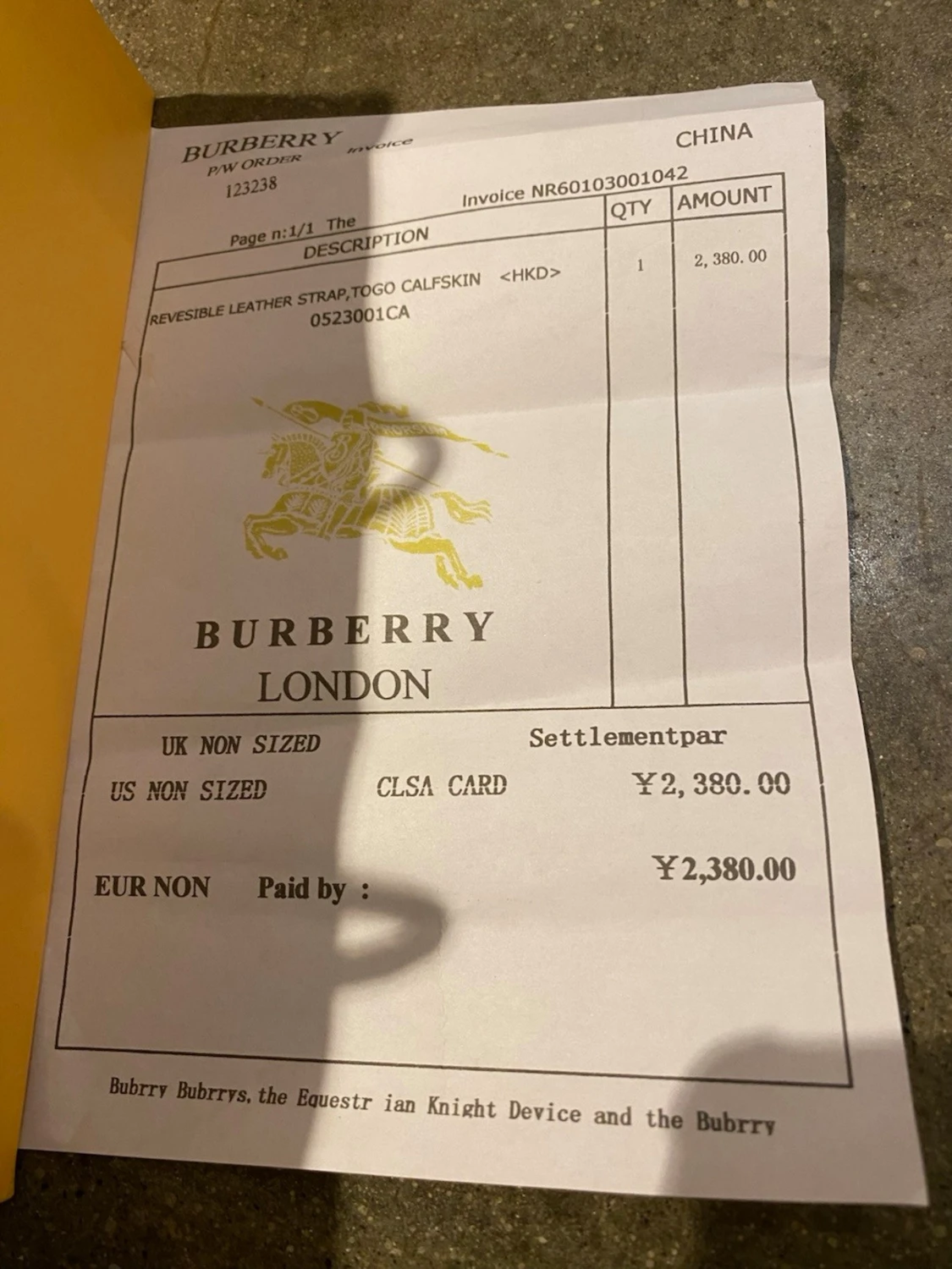 Säljer en plånbok.  - 2