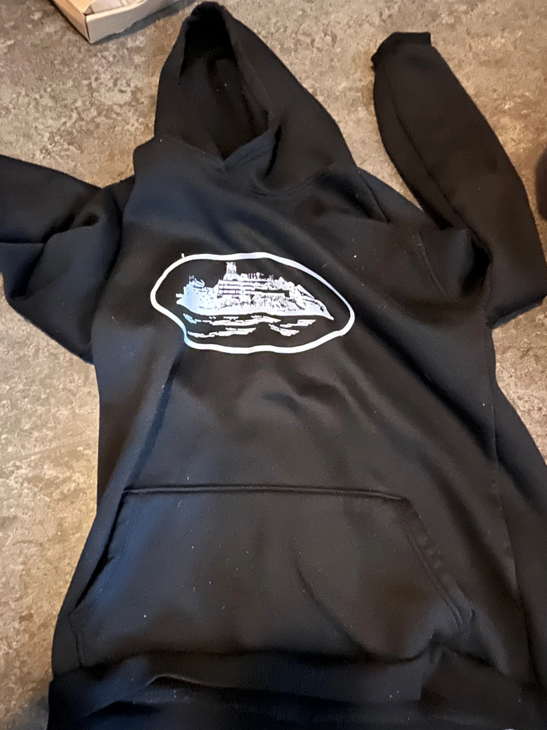 Svart cortez hoddie 
