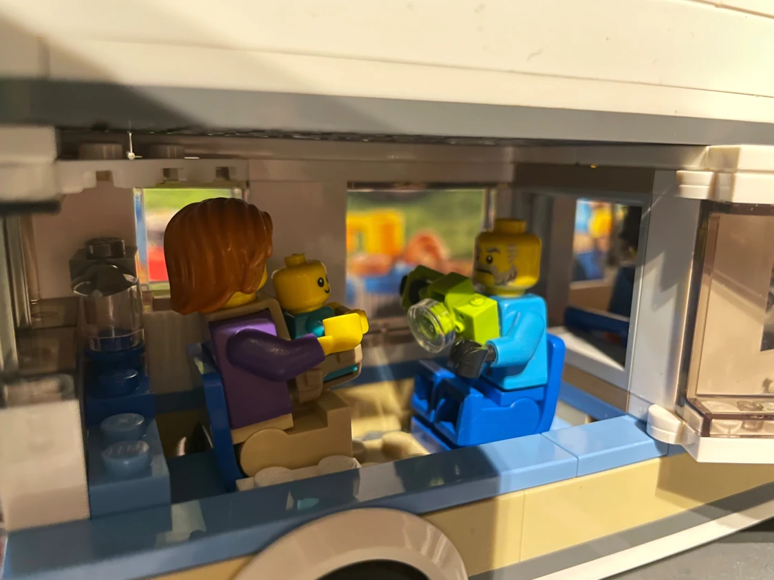 LEGO City 60283 Husbil - 2