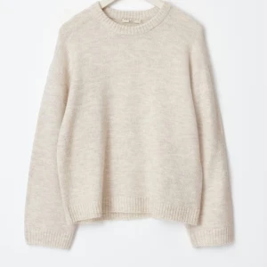 Beige stickad tröja  - Supermysig beige stickad tröja från Gina. Storlek xs❤️