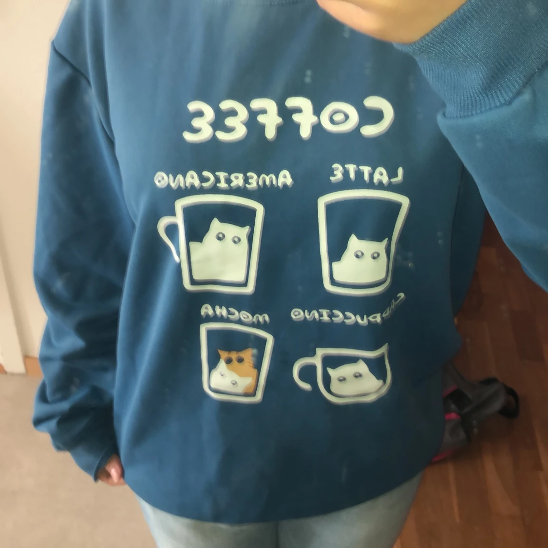 Blå sweatshirt med kattmotiv, L