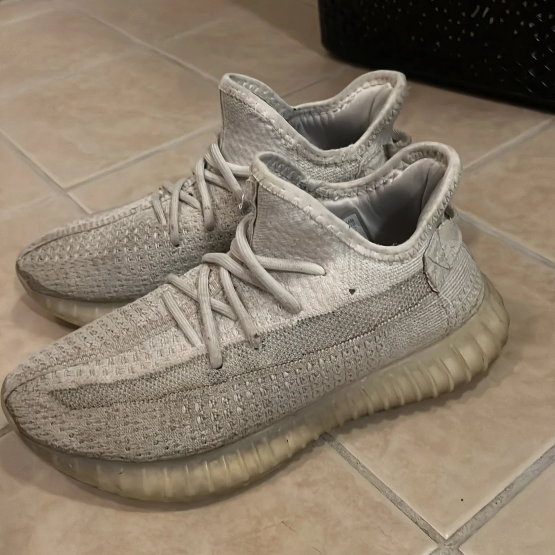 Adidas Yeezy Boost 350 V2 ljusgrå