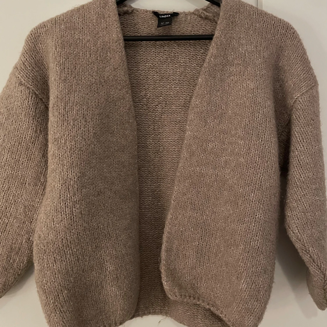 Stickad cardigan - 1