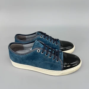 Lanvin Skor | 44 - Lanvin Dbb1 sneakers | Bra skick och fräsch färg | Storlek 9: passar 44 | Endast skor | INGA BYTEN | Fraktar spårbart eller möts upp i Täby 