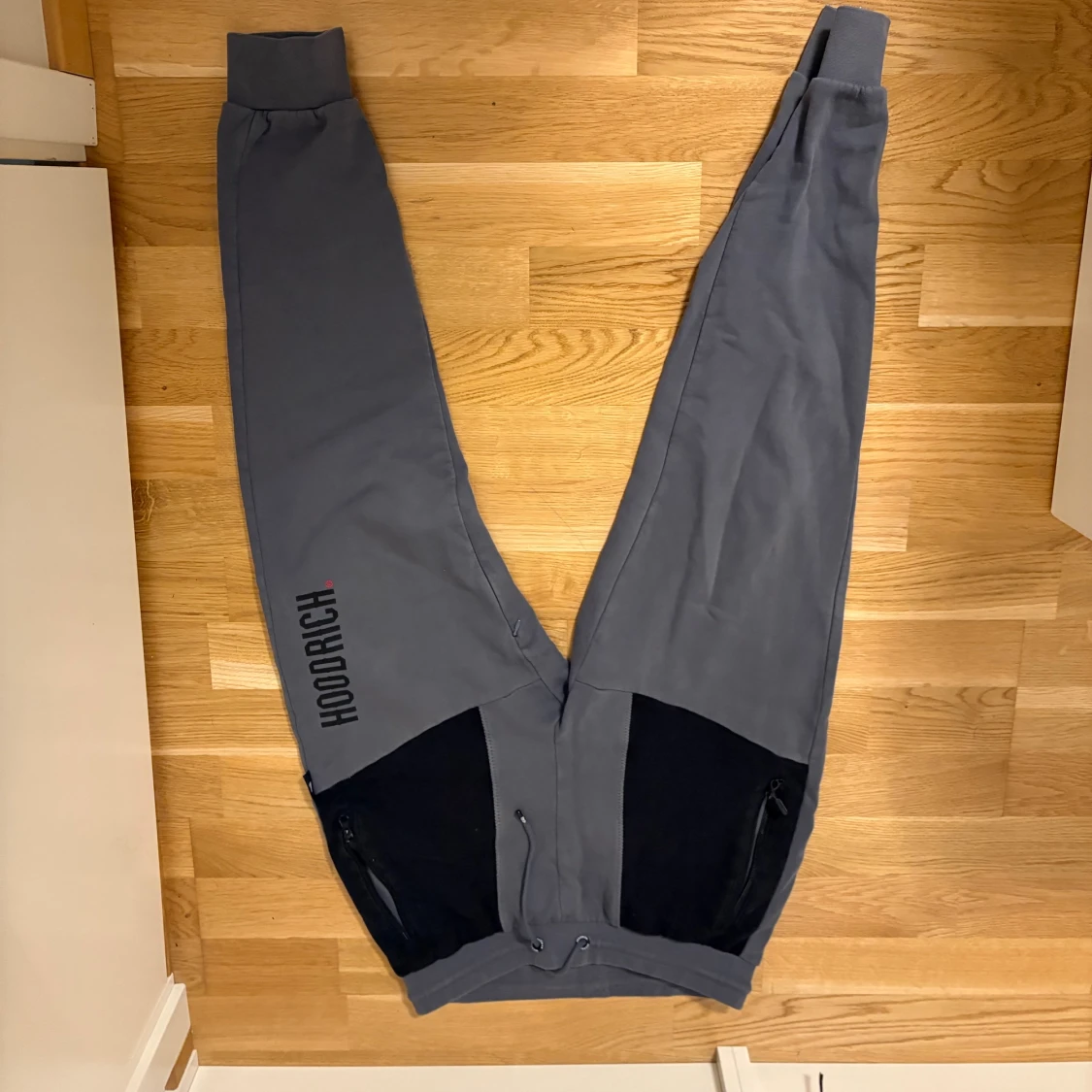 Svart och grå set från Hoodrich - 4