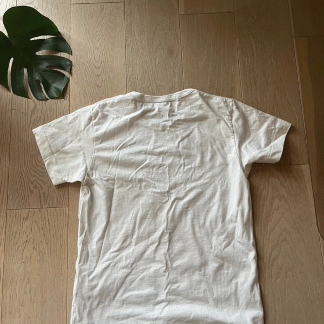 Vit T-shirt från Comme des Garçons Play - 1