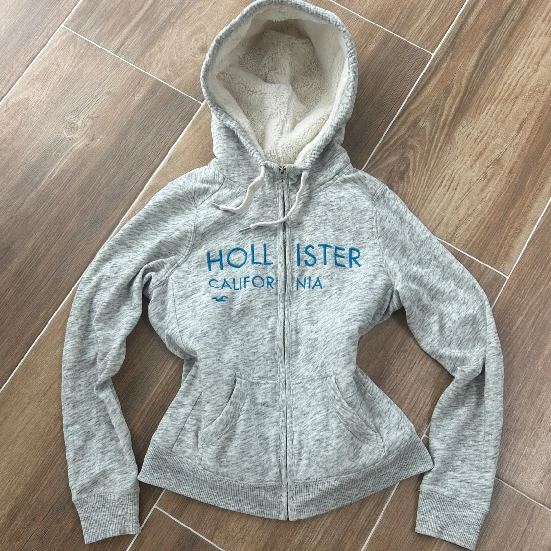 Hollister zip med foder - 2