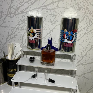 Stronger With You Intensely parfym 10ml - Emporio Armani Stronger With You Intensely – en modern parfym med stilren flaska. Perfekt för dig som vill sticka ut och visa personlighet. Snygg och trendig doft för unga vuxna.