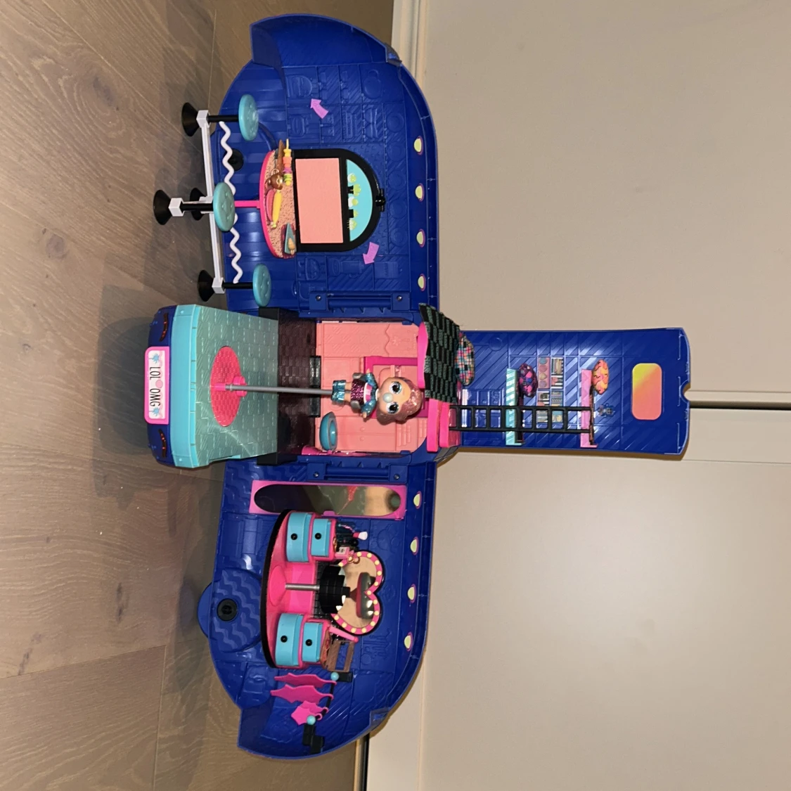 L.O.L. Surprise! (pris kan diskuteras) - 1