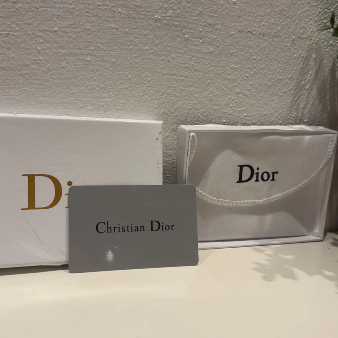 Svart och grå plånbok - 2