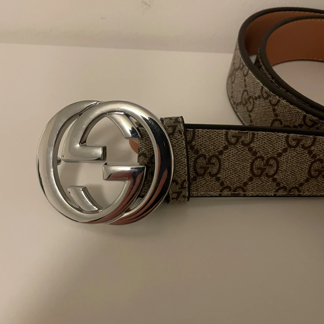 Beigt bälte med silver spänne - 1