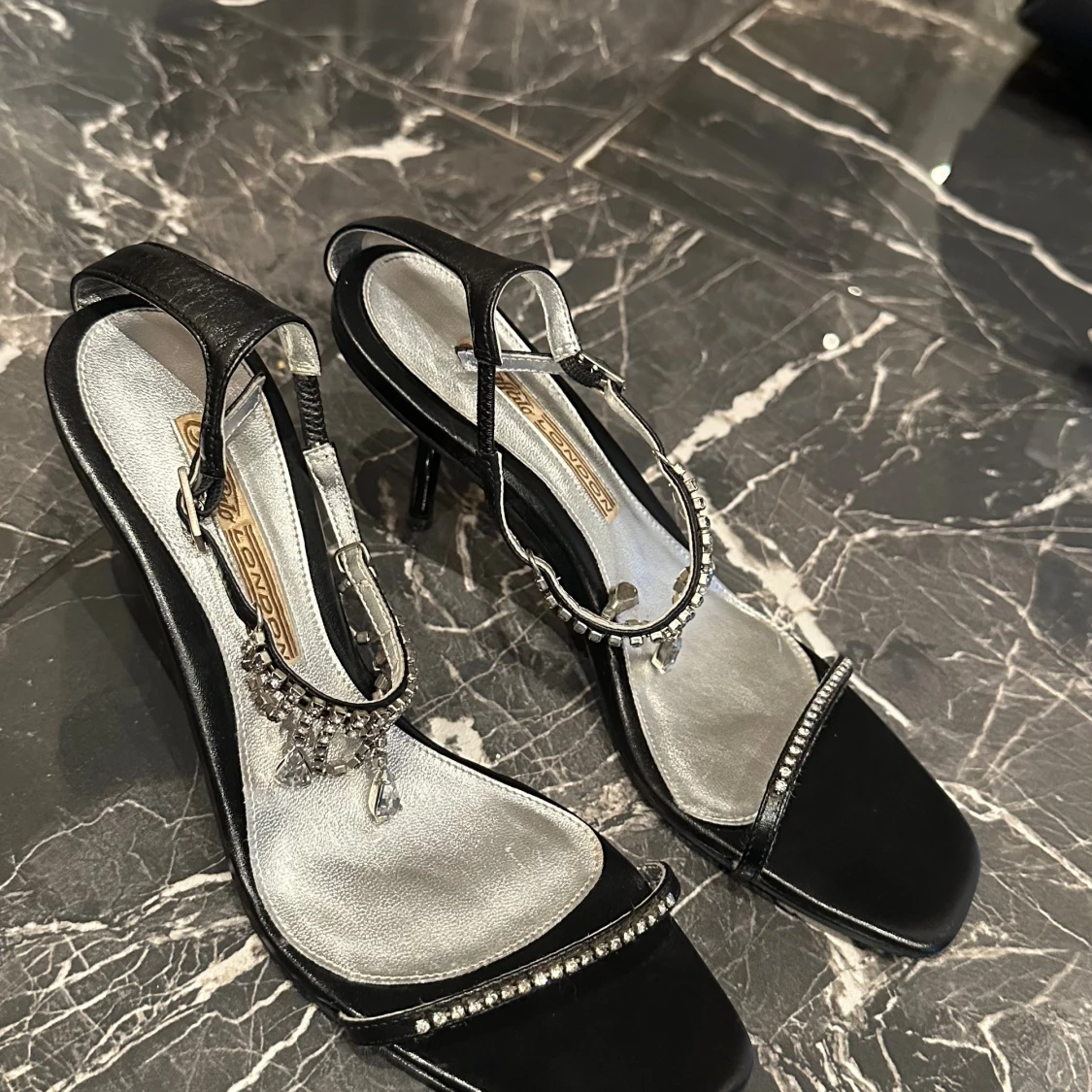 Svarta klack-sandaler Buffalo London - 2