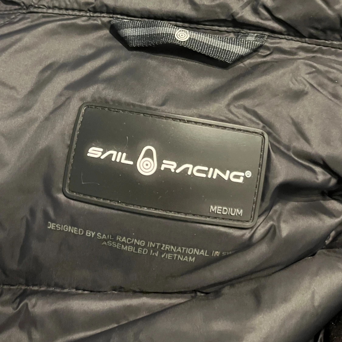 Svart dunjacka från Sail Racing M - 2