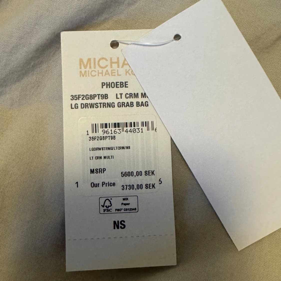 Vit handväska från Michael Kors - 4