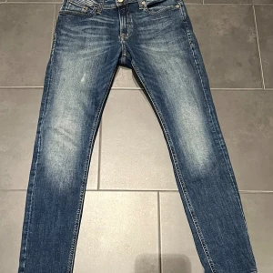 Jack and jones jeans - W30 L30. Fint skick. Tvättad look