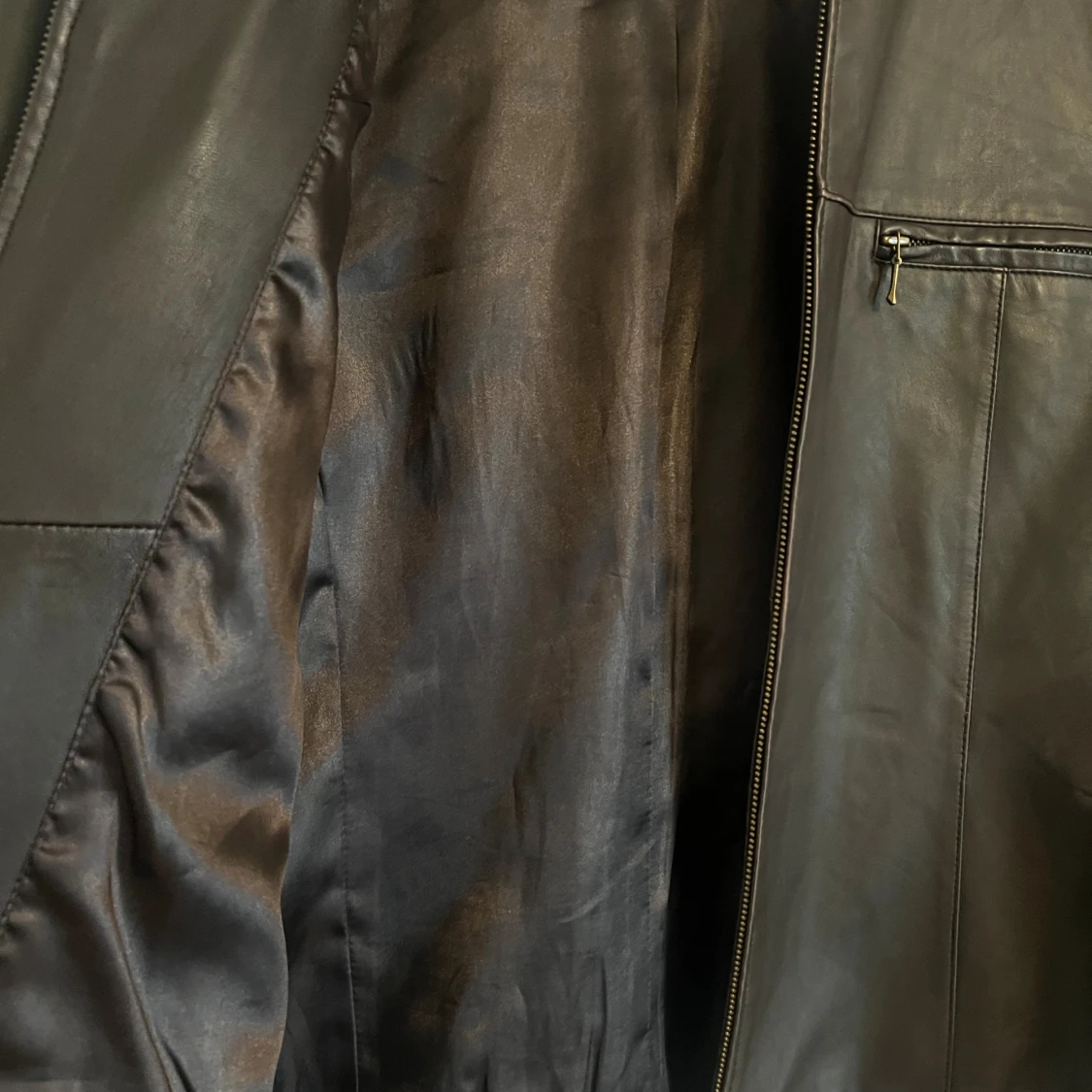 Brun läderjacka i storlek 40 med märket Joy - 3