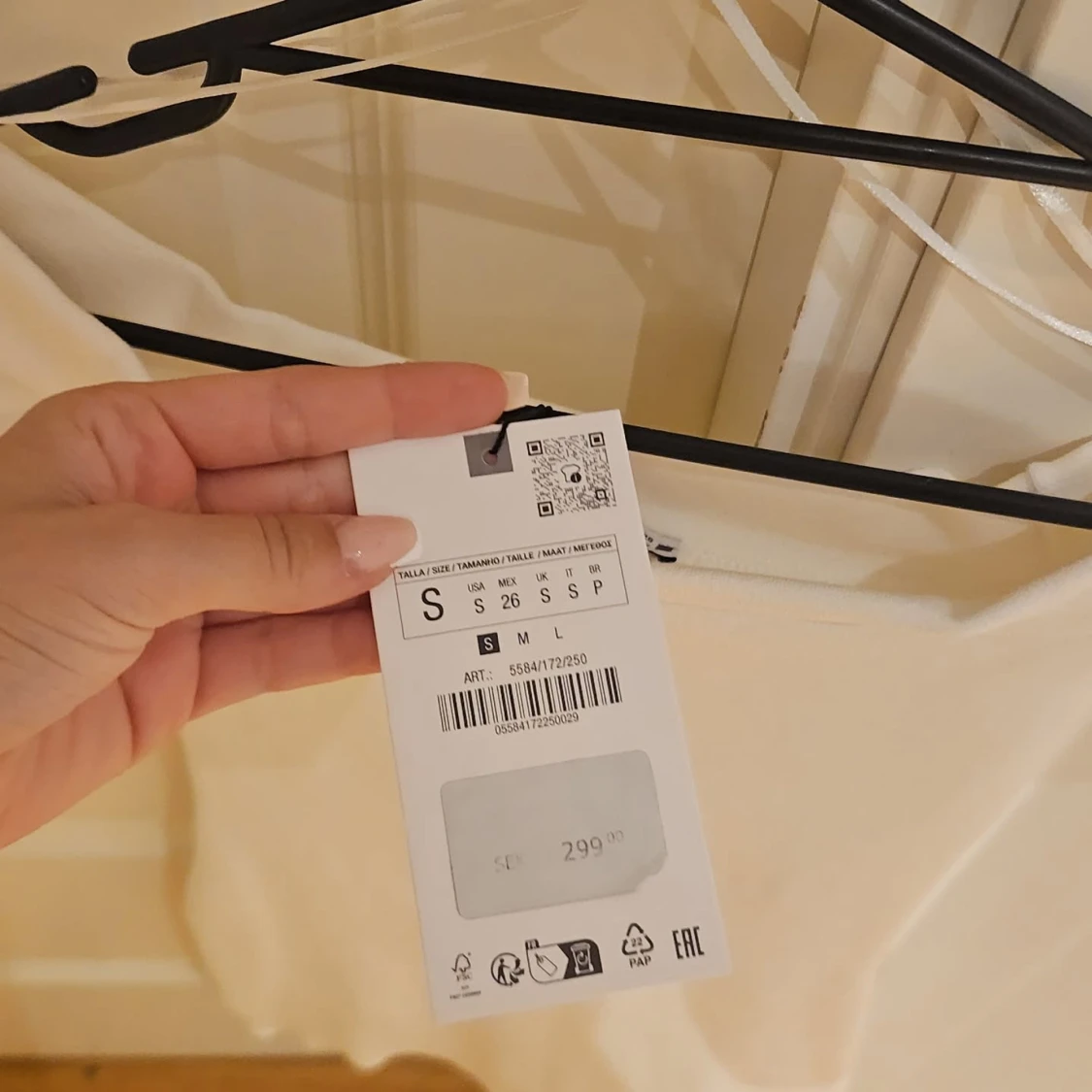 Vit offshoulder kortklänning S - 3