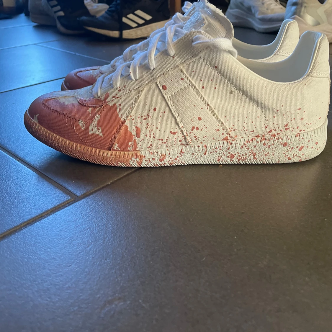 Maison Margiela sneakers med färgstänk - 1