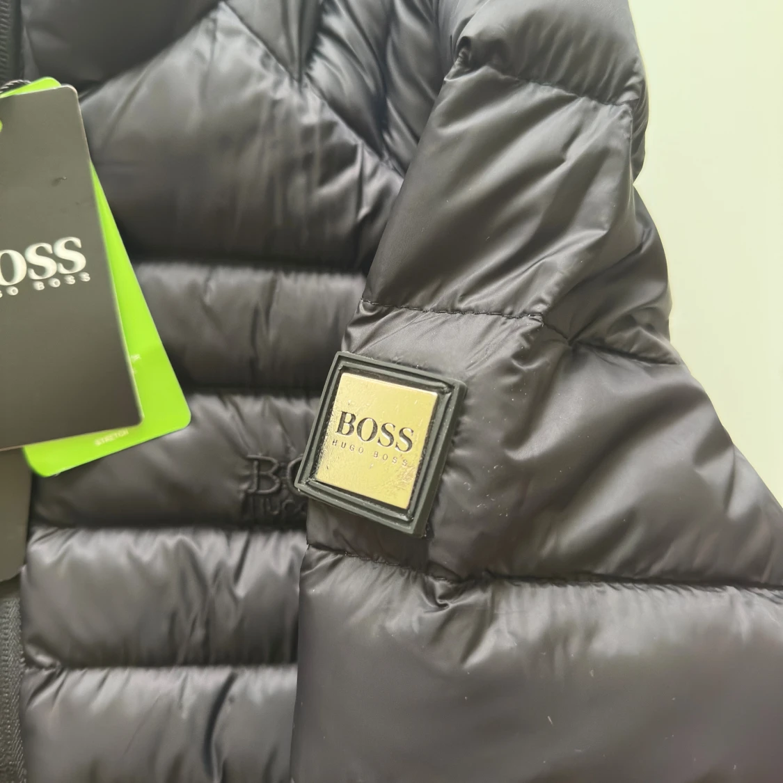 Svart dunjacka från Hugo Boss - 1
