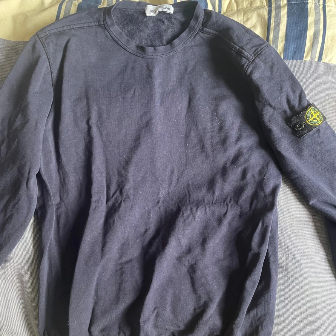 Mörkblå sweatshirt från Stone Island