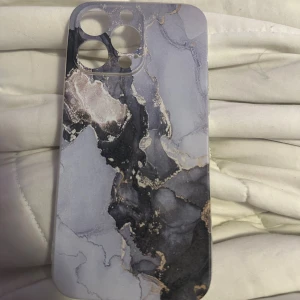 Skal iPhone 14 Pro max - Marmorskal till iPhone 14 Pro max, aldrig använt så helt nytt, inga defekter 