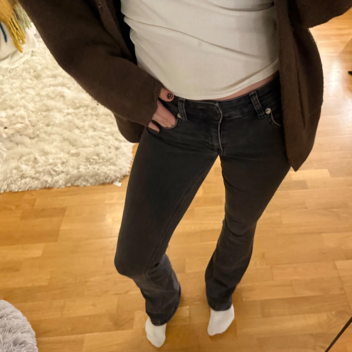 Snygga low boot jeans, svarta  - 3