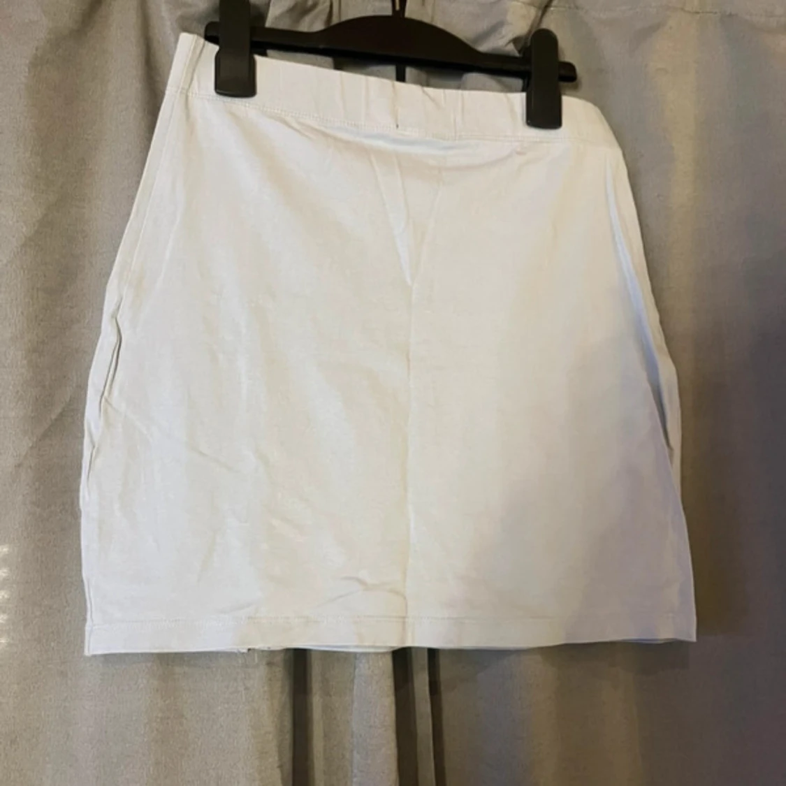 Vit kortkjol från Even&Odd - 1