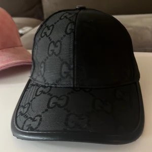 Svart keps från gucci - Gucci keps