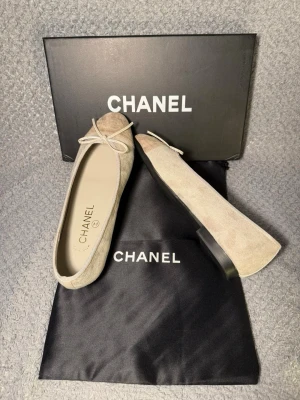 Ballerina skor - Great condition. Never used. Same day shipping. Box and dustbags comes with the shoes.