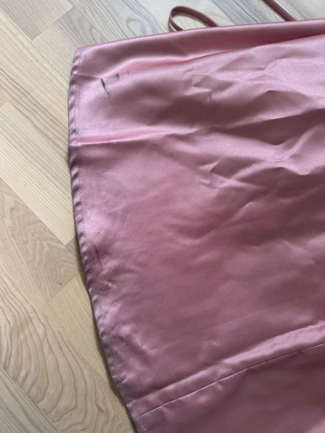 Balklänning med korsettrygg och slits - 6