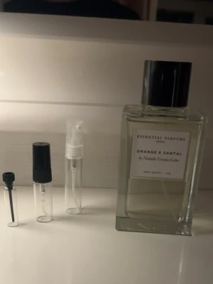 Orange x santal samples - Samples på Essential parfume orange x santal 1ml 30kr 3ml 75kr 5ml 115kr