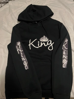 King Hoodie - Hoddie som alldrig andvänd skriv för fler bilder om du vill se hur den sitter på