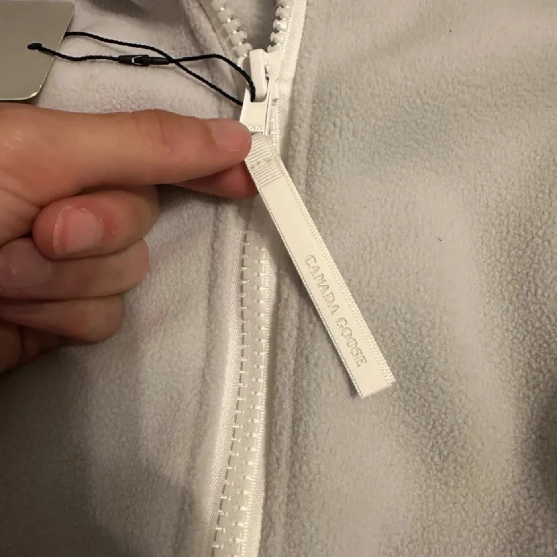Ljusgrå fleecejacka från Canada Goose - 3