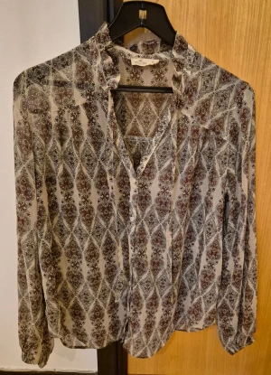 Holister Blus - Mönstrad Holister blus.